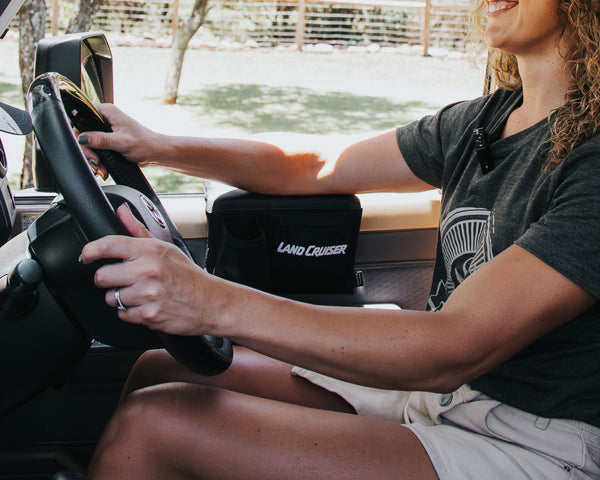 Armrest - Embroided / Branded